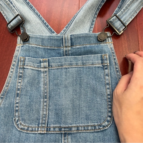 gap overalls - Picture 5 of 5